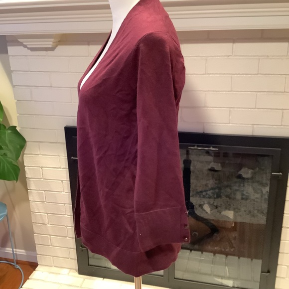 #210 NWT Revolution Open FrontButton Detail Maroon Plum Cardigan Size XS - Picture 4 of 8